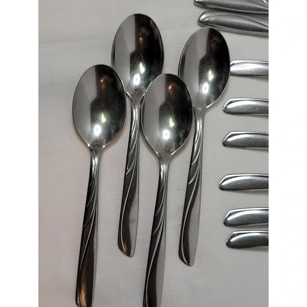 Silco USA Vintage Mid Century Stainless Flatware‎ Wavy Pattern IN125 Lot Of 25
